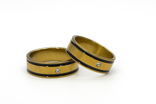 Gold & Black Couple Rings – Center Diamond Stone Band (Set of 2)
